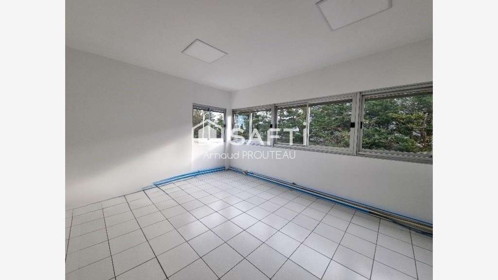 Bureaux 200m² en parfait état rénovés à Blagnac 
