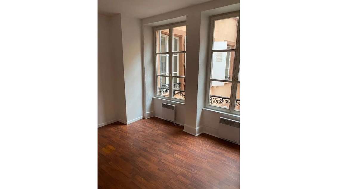 Bureau de 32m² à louer à Strasbourg rue du Dôme