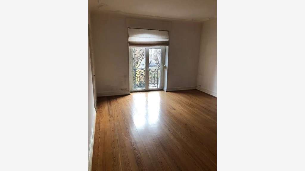 Bureau de 143m² à louer à Strasbourg Quai Koch
