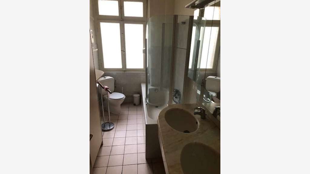 Bureau de 143m² à louer à Strasbourg Quai Koch