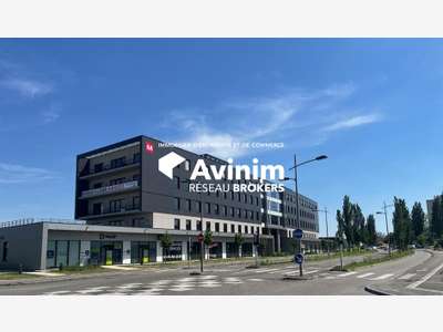 A louer bureaux et terrasse 428m² R+1 à Strasbourg