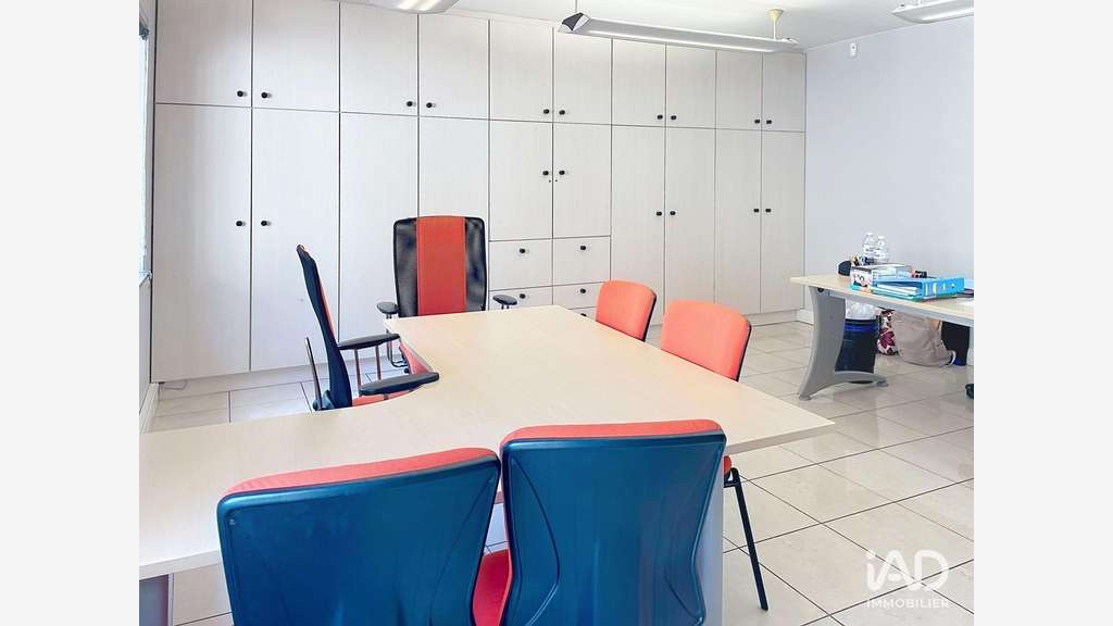 A louer local professionnel 73m² Strasbourg Meinau