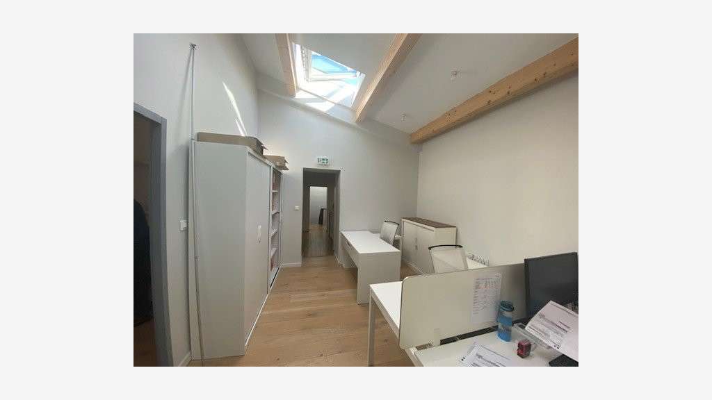 A louer bureaux bon standing 198m² à Carbonne
