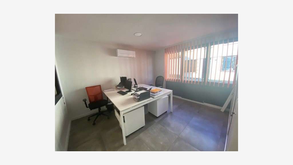 A louer bureaux bon standing 198m² à Carbonne