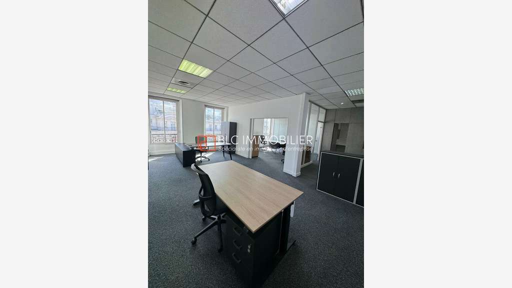 Bureaux 87m² à louer à Marseille 6e