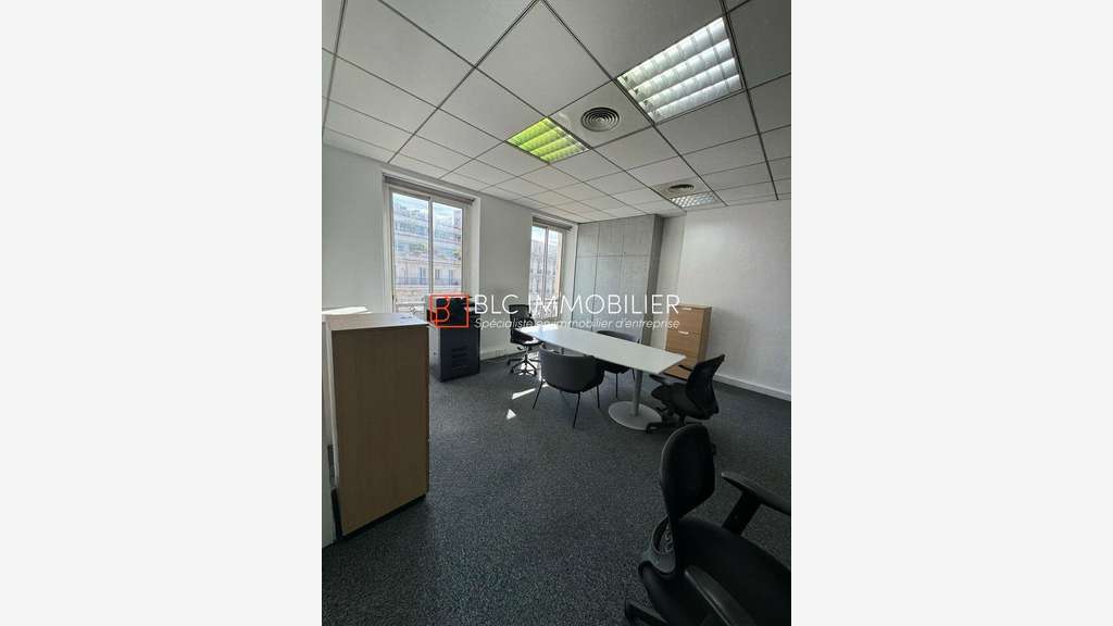 Bureaux 87m² à louer à Marseille 6e