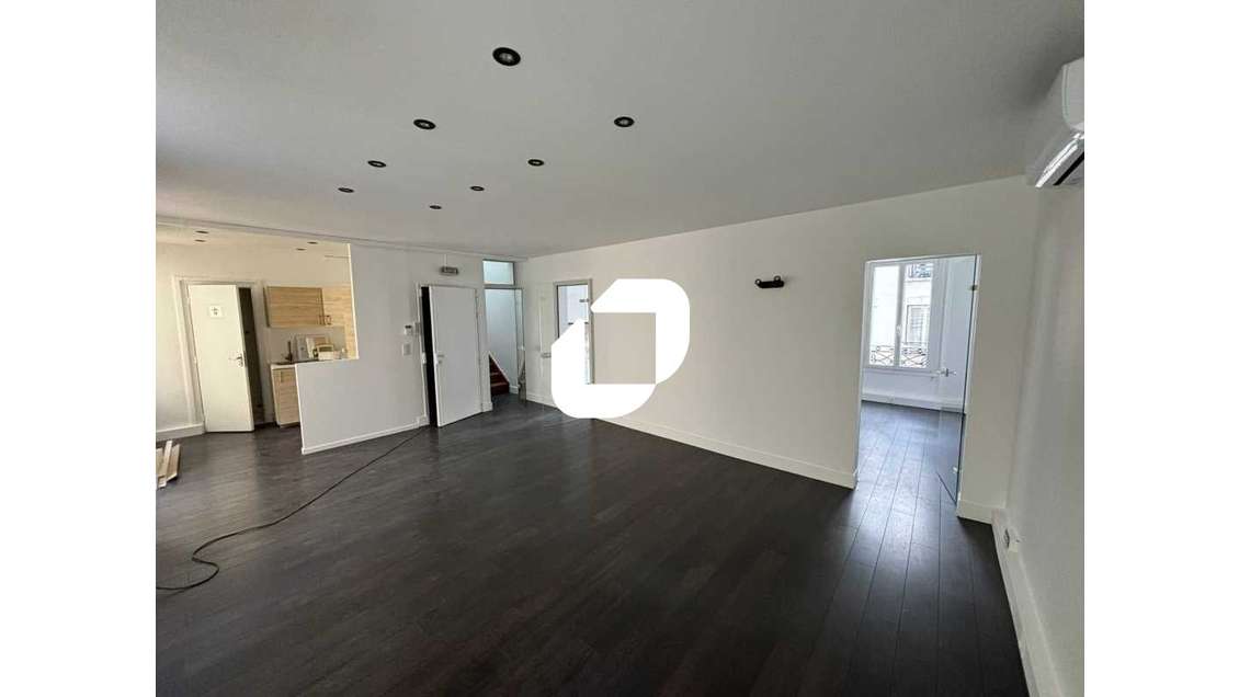 A louer Bureaux 141m² Suresnes