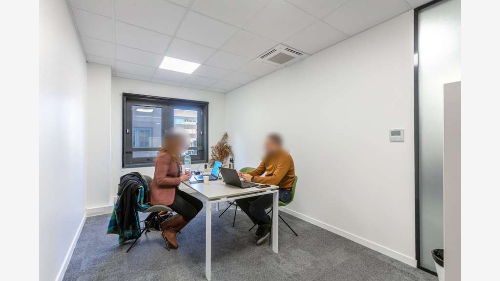 Multiples surfaces de bureaux à louer à Suresnes