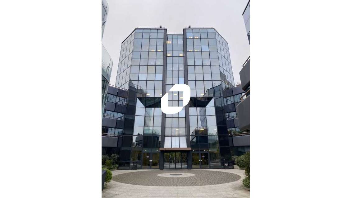 A louer Bureaux 1027m² Suresnes