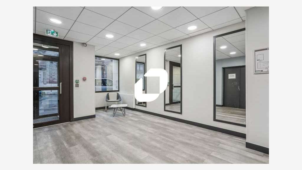 A louer Bureaux 155m² Suresnes