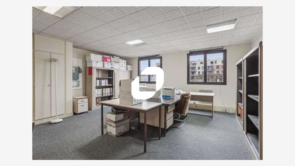 A louer Bureaux 155m² Suresnes