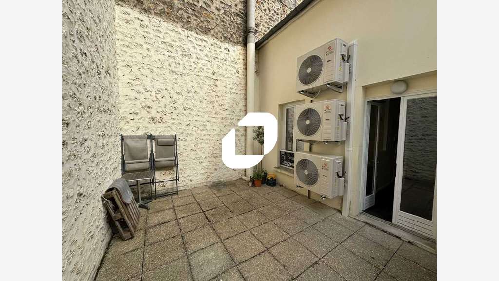 A louer Bureaux 141m² Suresnes