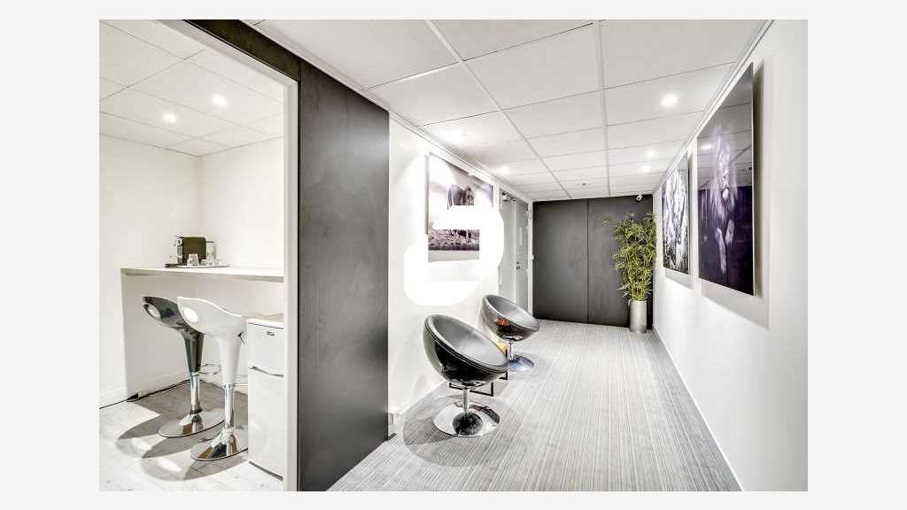 A louer Bureaux 122m² Suresnes