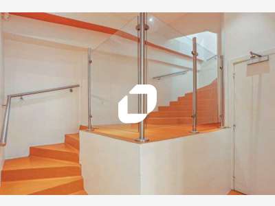 A louer Bureaux 469m² Suresnes