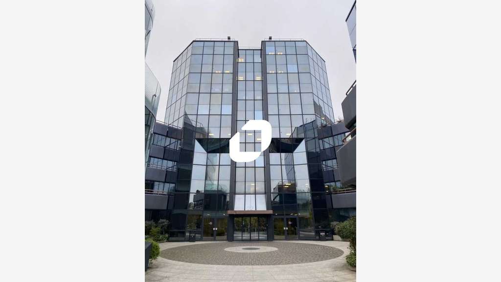 A louer Bureaux 1027m² Suresnes