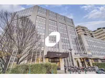 A louer Bureaux 122m² Suresnes