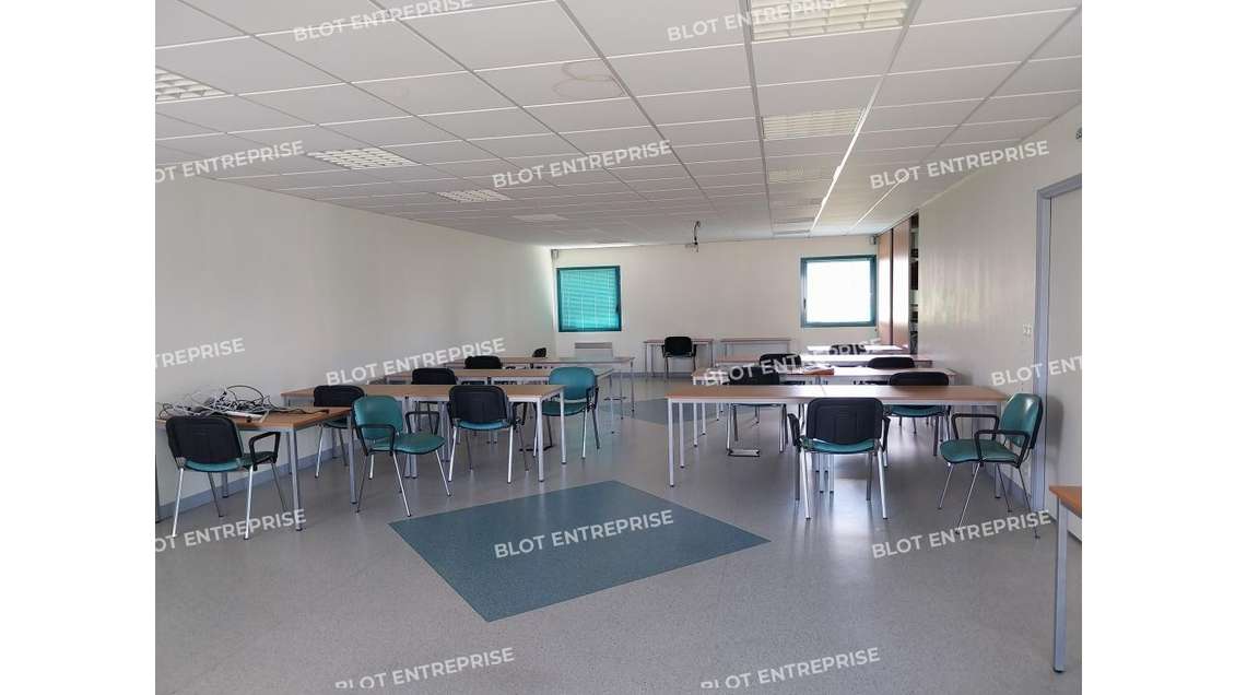 A LOUER - BUREAUX 460 m² DINAN TADEN