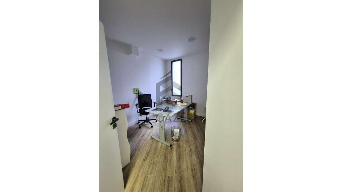 Superbes bureaux 76m² à louer en RDC à Talence