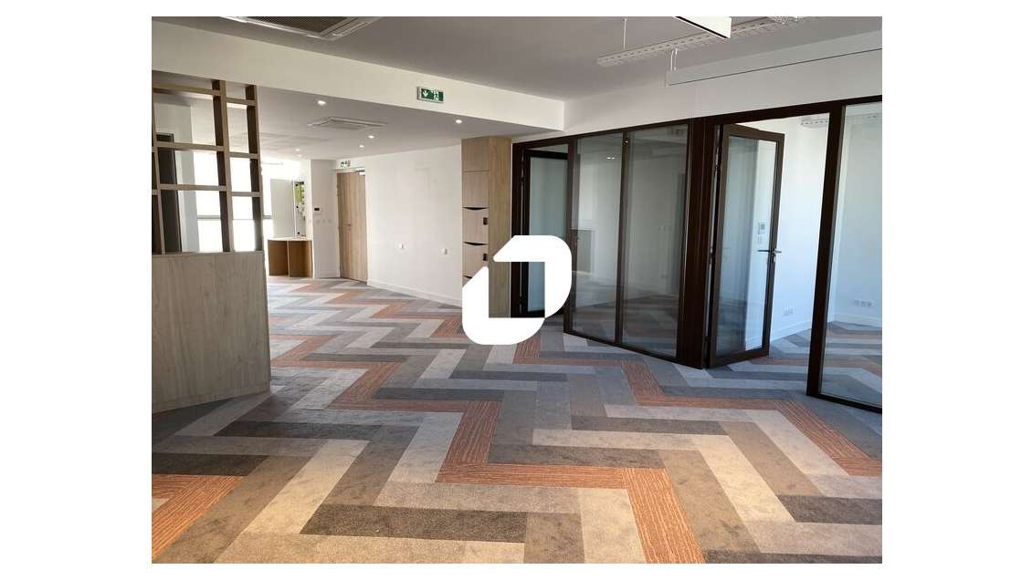 A louer Bureaux 143m² Talence