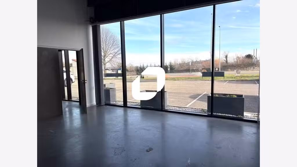 A louer Bureaux 84m² Taluyers