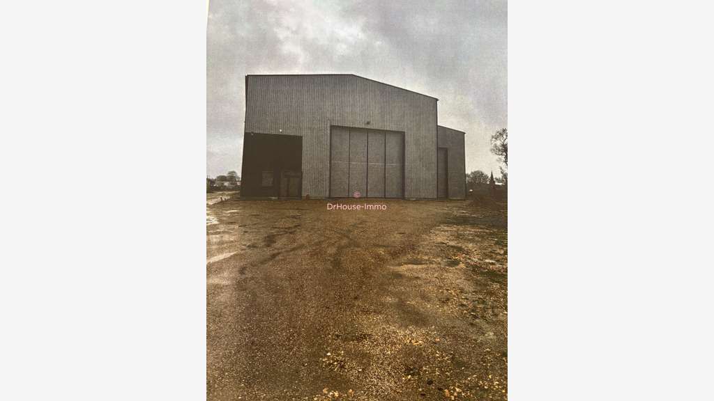 Locaux rénovés 1550m² RT2012 Hauts de Tancarville