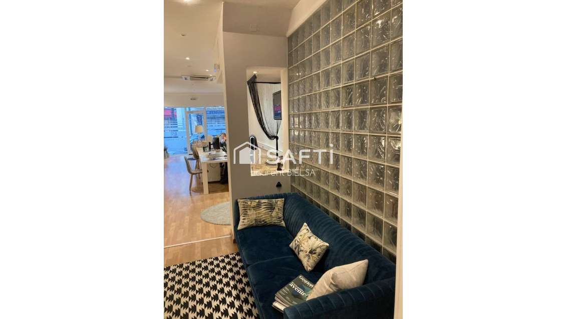 Local commercial 95m² à louer à Tarbes