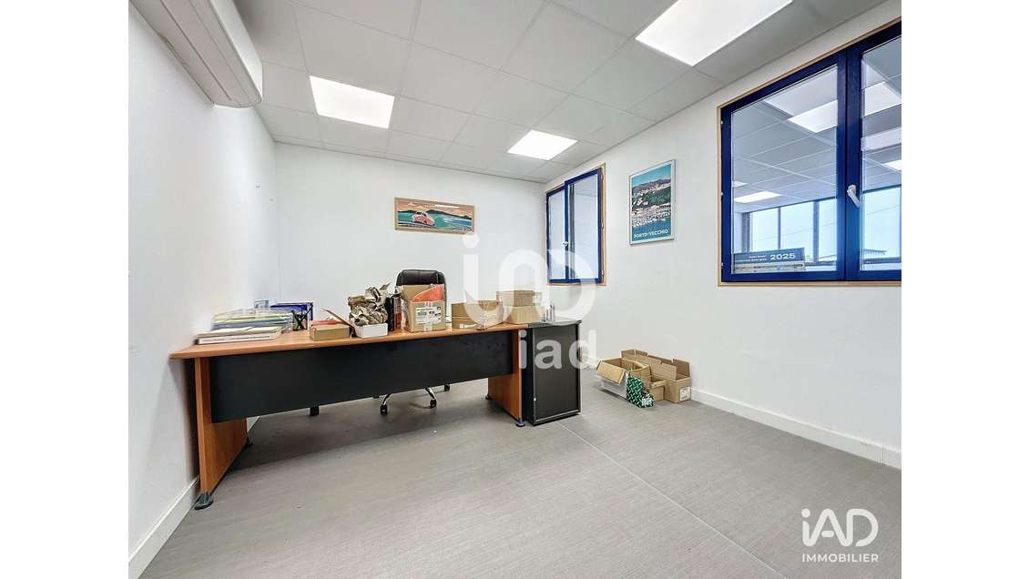 A louer local 135m² zone d'activité de Tarbes