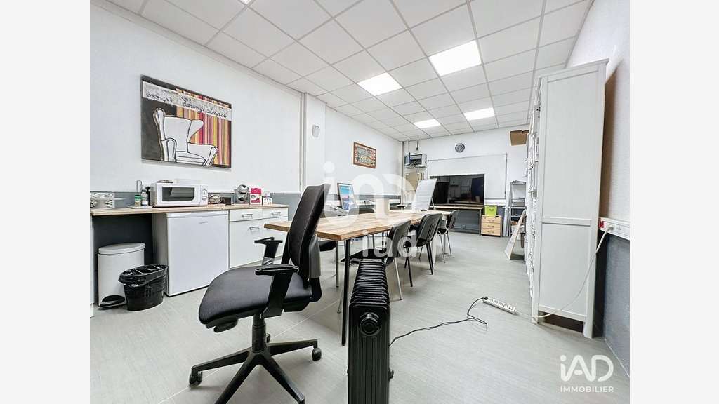 A louer local 135m² zone d'activité de Tarbes