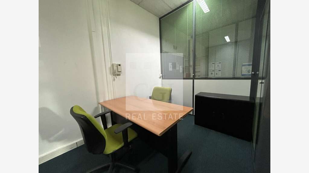 A louer bureaux 198m² RDC à Tassin-la-Demi-Lune