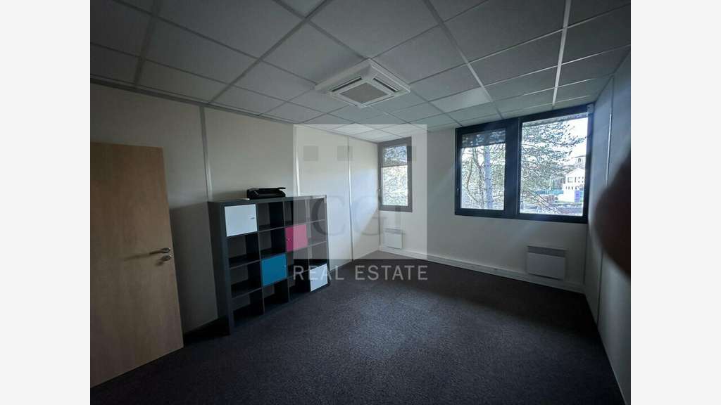 Bureaux rénovés à louer à Tassin-la-Demi-Lune