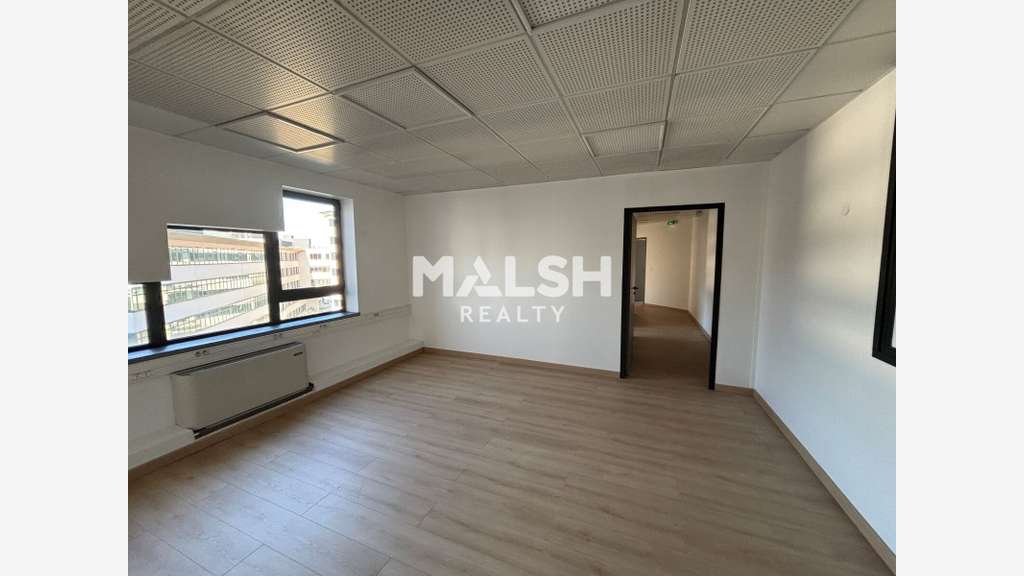Bureaux 124m² à louer à Tassin-la-Demi-Lune