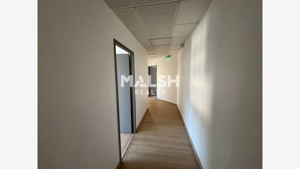 Bureaux 124m² à louer à Tassin-la-Demi-Lune