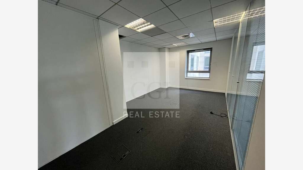 A louer bureaux 160m² Limonest au coeur de Techlid