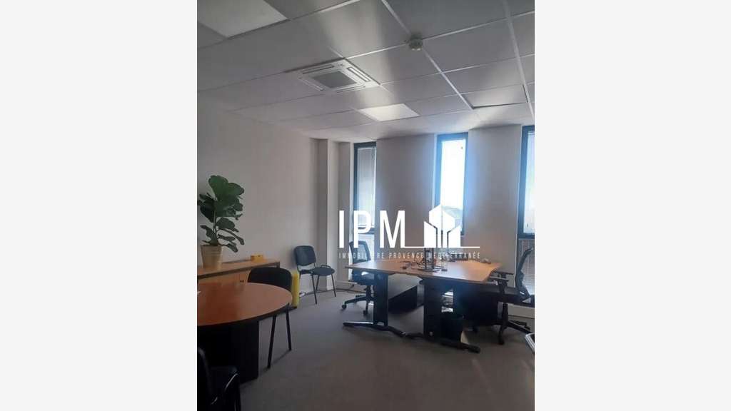A louer bureaux 150m² Chateau-Gombert 13013