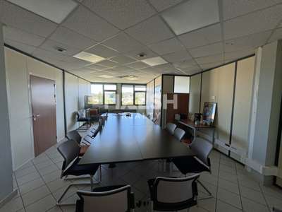 A louer bureaux 156m² grande terrasse à St-Étienne