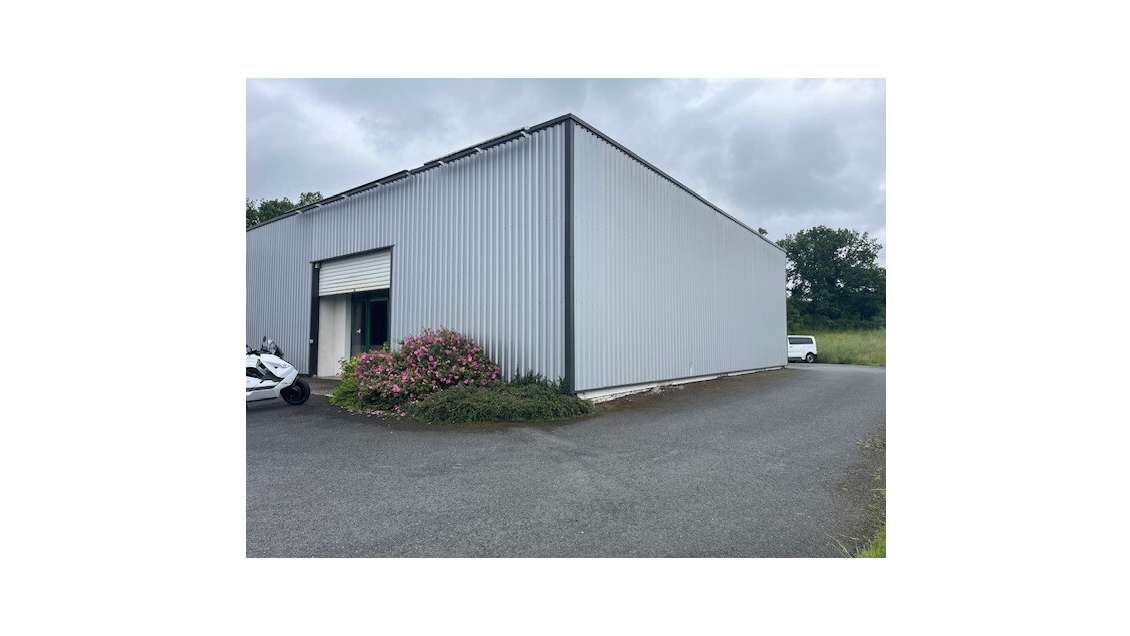A louer local d'activité 220m² voie rapide Terssac