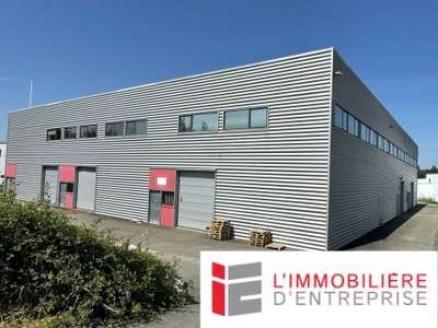 A louer bureaux 740m² R+1 à Theix Atlantheix