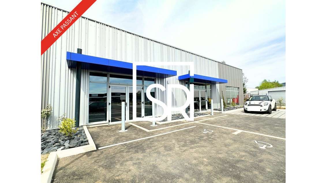 Bureaux neufs 296m² à louer à Thiers