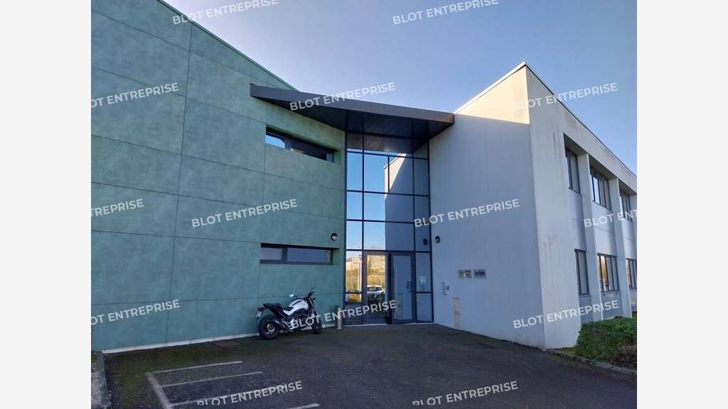 A louer bureaux 336m² RDC à Thorigné-Fouillard