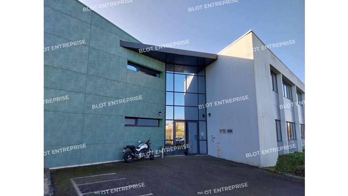 A louer bureaux 336m² RDC à Thorigné-Fouillard