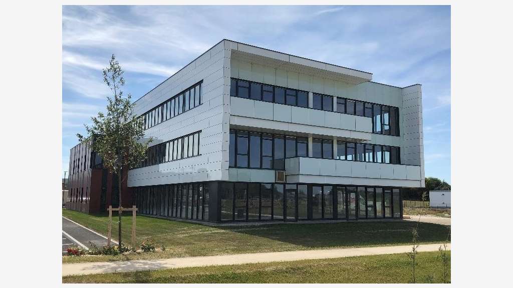 À louer bureaux de 128 à 567m² proches de Reims