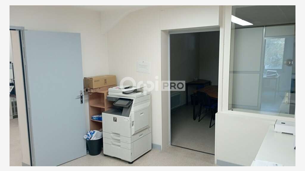 Bureaux 240m² R+1 à louer à Reims Tinqueux