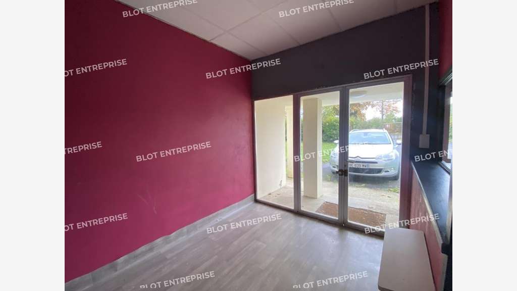A louer bureaux 50m² ZA de Tinténiac