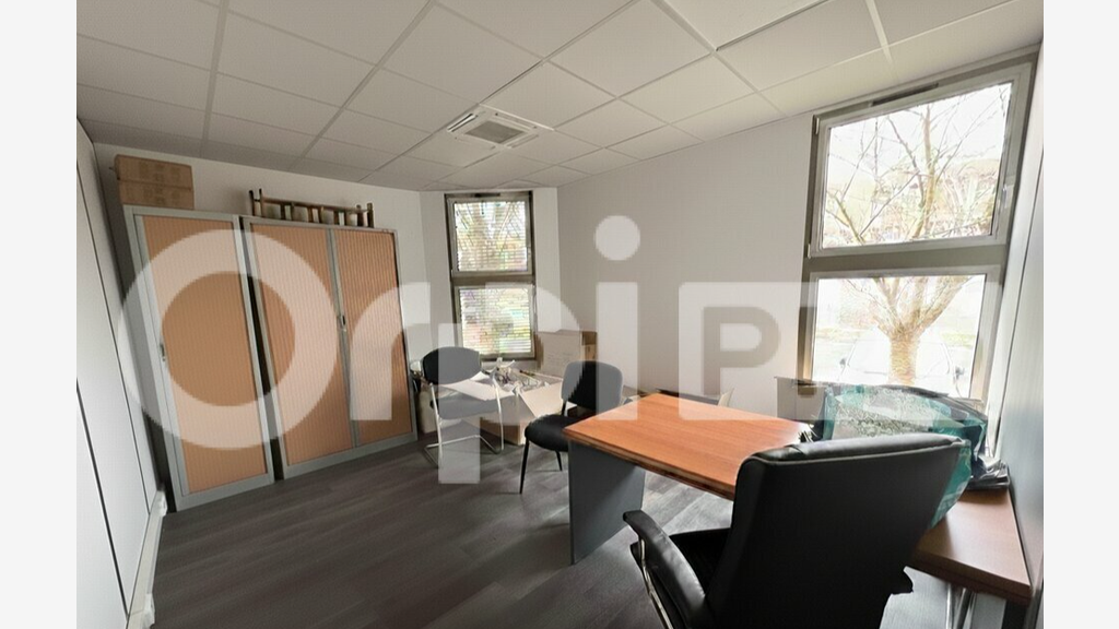 Bureaux fonctionnels à louer à Torcy
