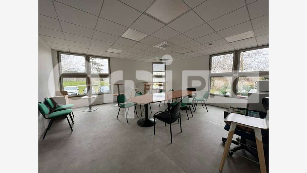 Bureaux fonctionnels à louer à Torcy