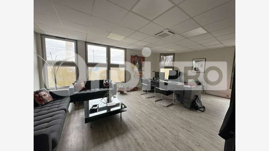 Bureaux fonctionnels à louer à Torcy