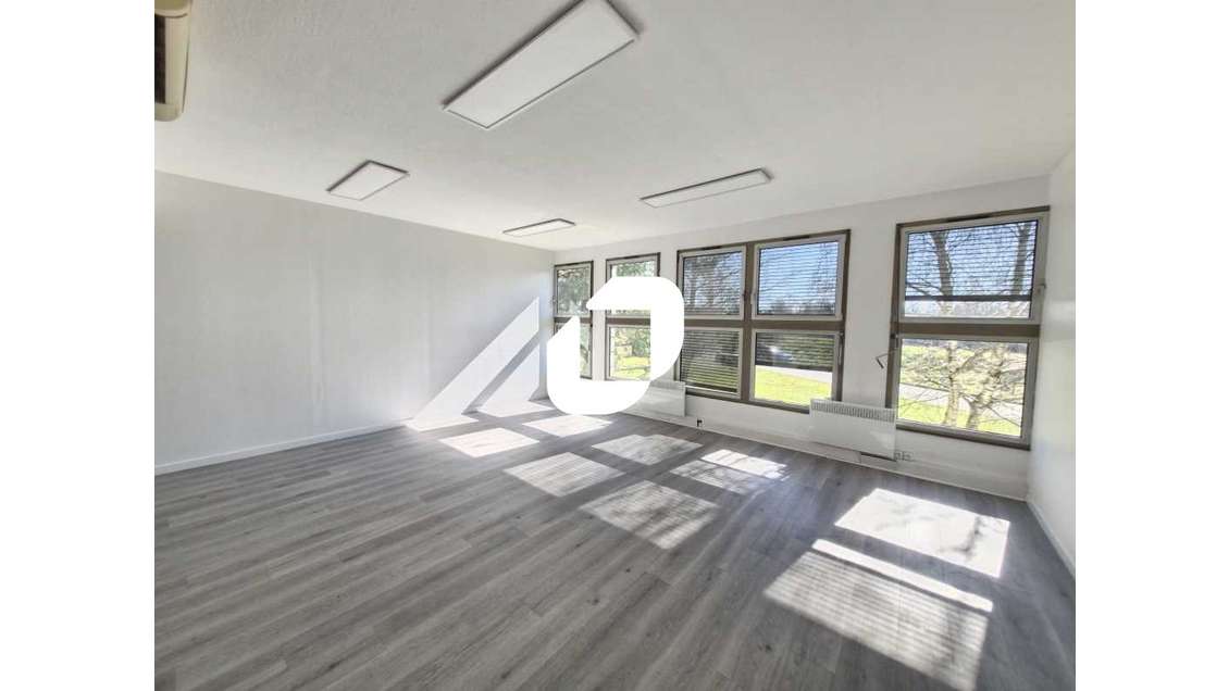 A louer Bureaux 147m² Torcy