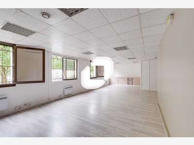 A louer Bureaux 39m² Torcy