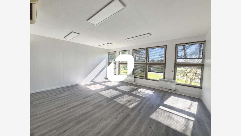 A louer Bureaux 147m² Torcy