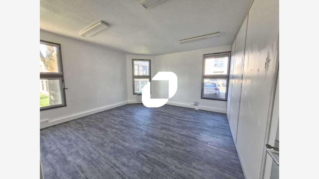 A louer Bureaux 147m² Torcy